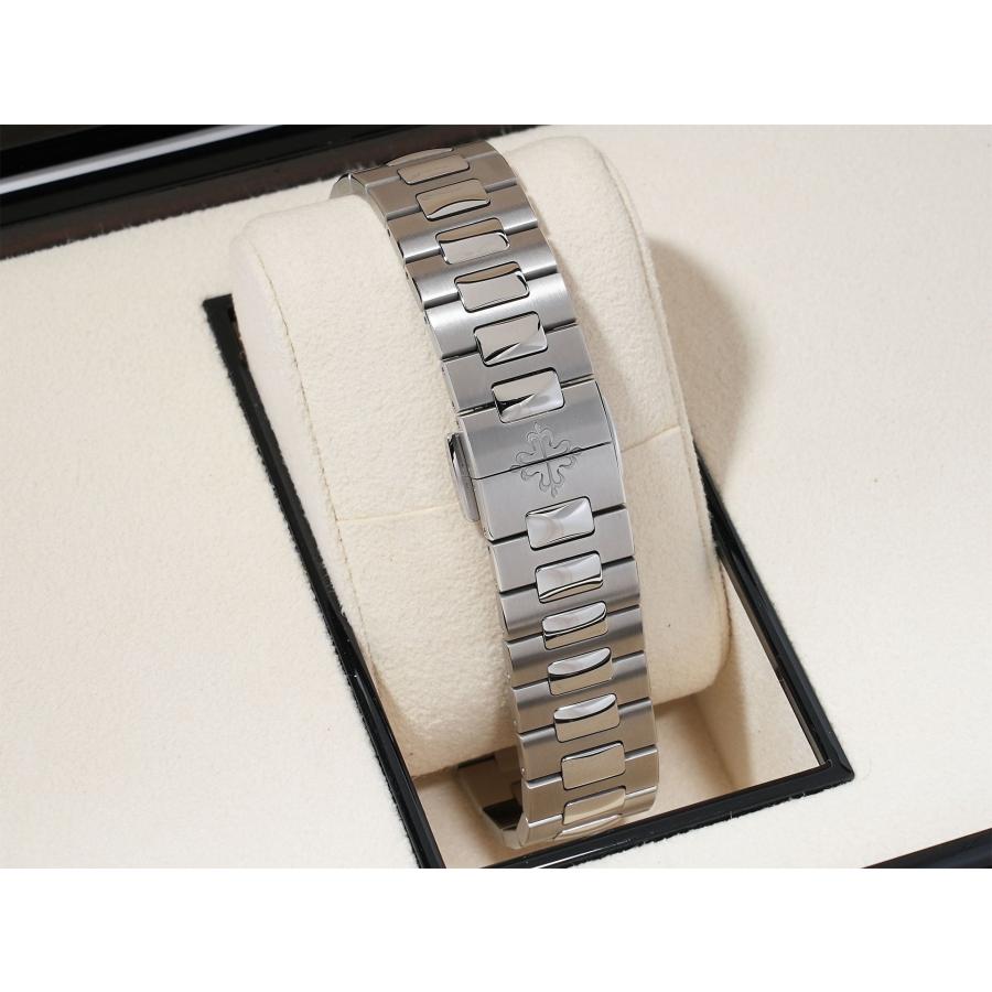 パテックフィリップ ノーチラス アニュアルカレンダー ムーンフェイズ Ref.5726/1A-014 ステンレススチール ブルー、ブラックグラデーション文字盤 | ノーチラス | 06