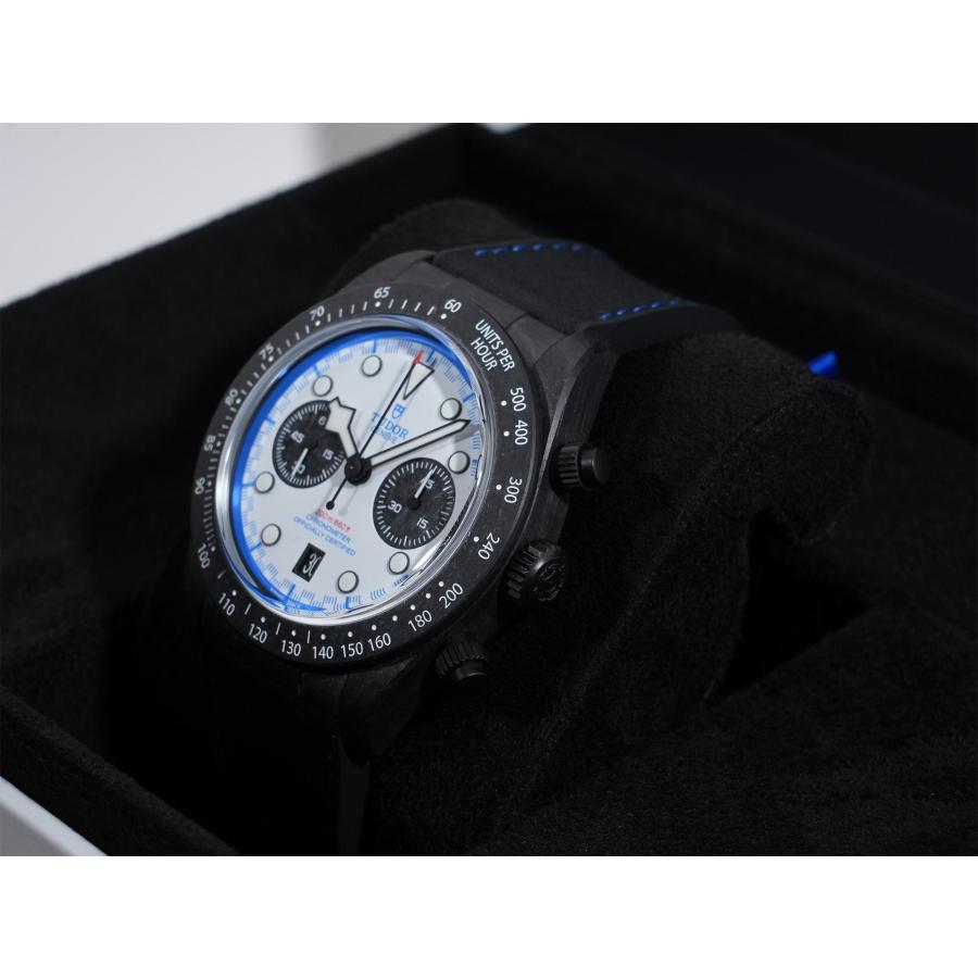 チューダー ブラックベイ クロノグラフ カーボン 25 Ref.79377KN black carbon fibre ホワイト文字盤 | TUDOR | 03