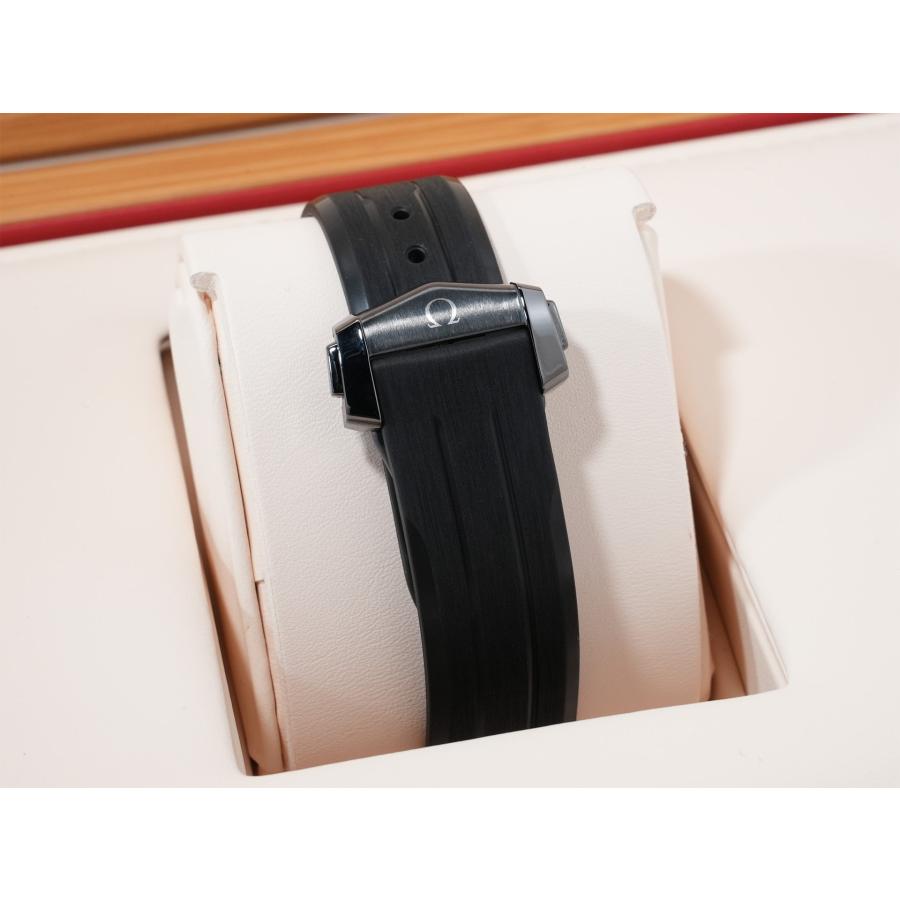 オメガ スピードマスター ダーク サイド オブ ザ ムーン クロノグラフ 44.25 MM Ref.310.92.44.51.01.001 ブラックセラミック ブラック文字盤 | OMEGA | 05