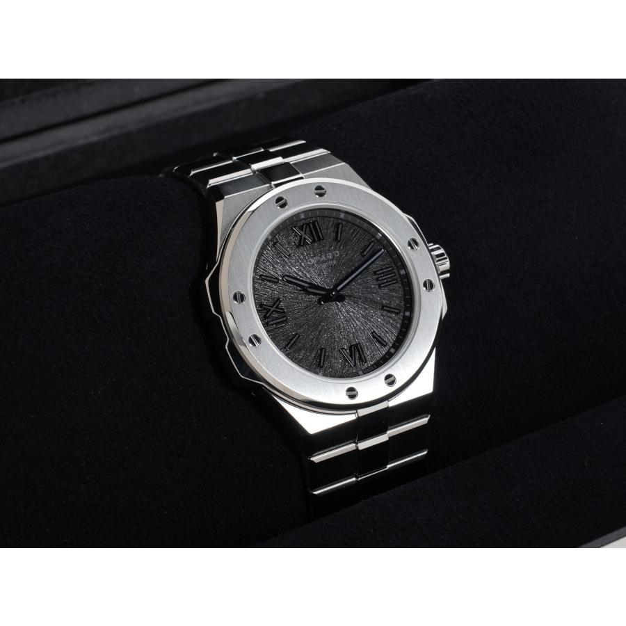 ショパール アルパイン イーグル 41 SHIKKOKU Ref.298600-3021 LUCENT STEEL ブラック文字盤 | ショパール L.U.C | 04