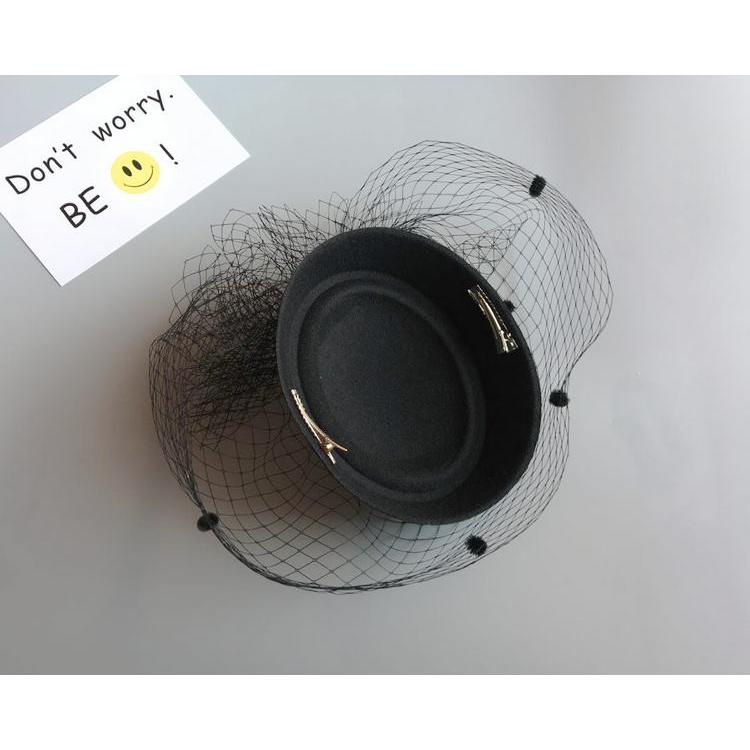 送料無料 黒色 フェザー フォーマル ヘッドドレス ブラック ブライダル 結婚式 髪飾り メッシュ 葬式 カクテル帽 シンプル ホワイト レッド Stzy190 百貨ストア 通販 Yahoo ショッピング