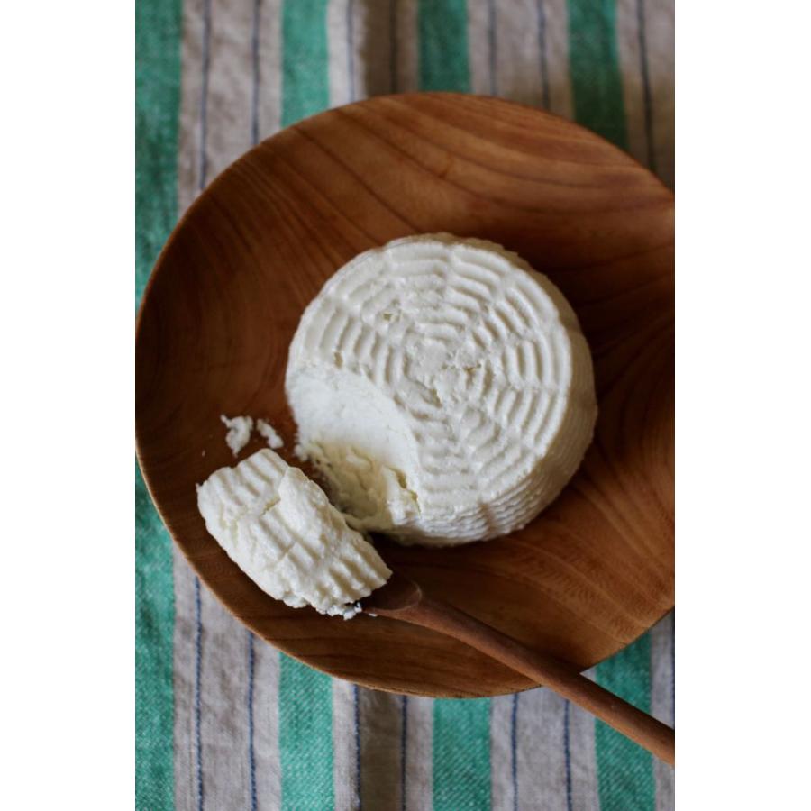 湖水地方牧場リコッタチーズ 約150ｇ 水牛ホエイとブラウンスイス乳で作りました T002 湖水地方牧場 通販 Yahoo ショッピング