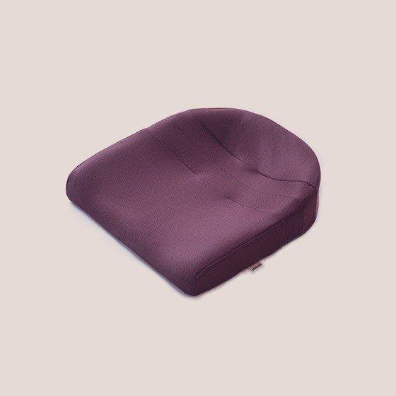 スポッとクッション 姿勢矯正 軽量 簡単 椅子に置く 座布団 猫背 疲れ