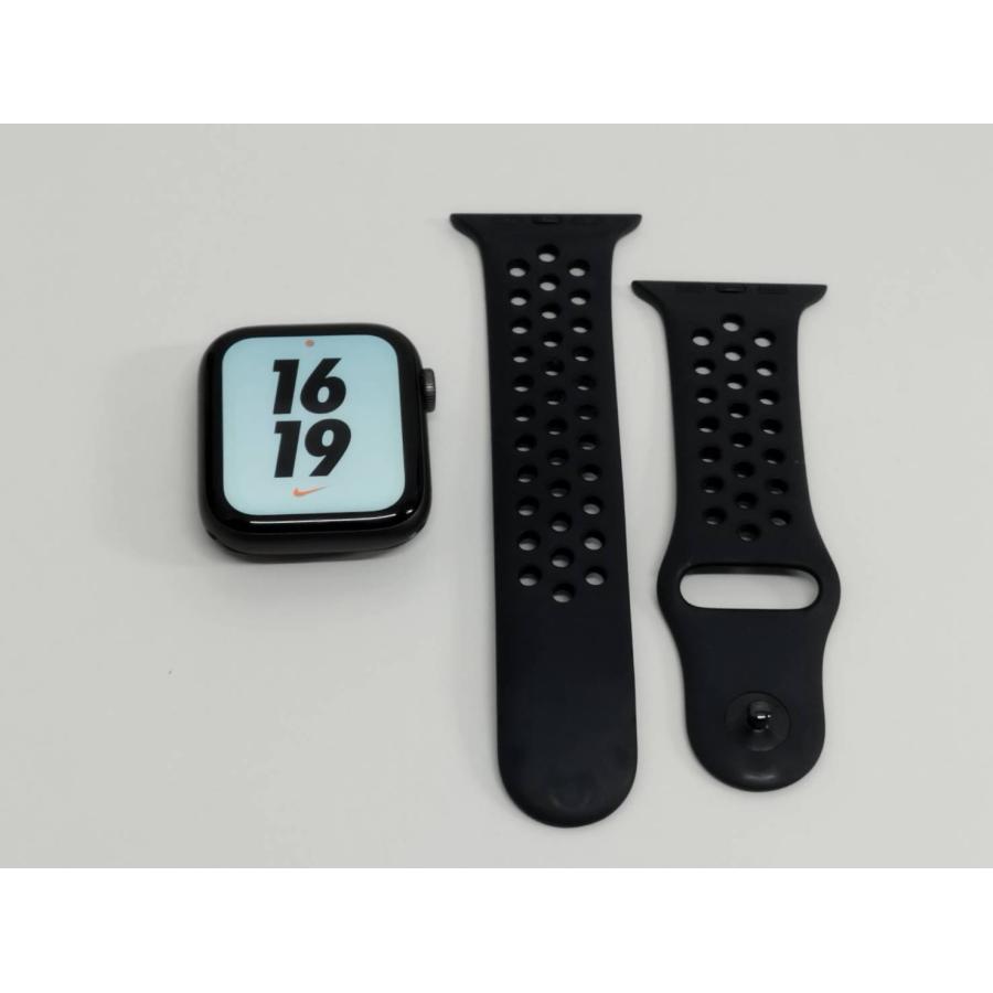 Apple Watch Nike Series 4/GPS/44mm/A1978/スペースグレー〈MU6L2J/A