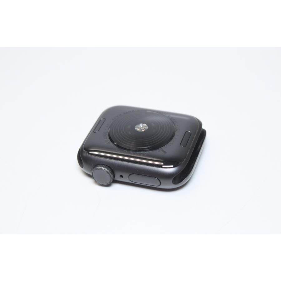 Apple Watch SE（第1世代）GPS/40mm/A2351〈MYDP2J/A〉(5) : 中古