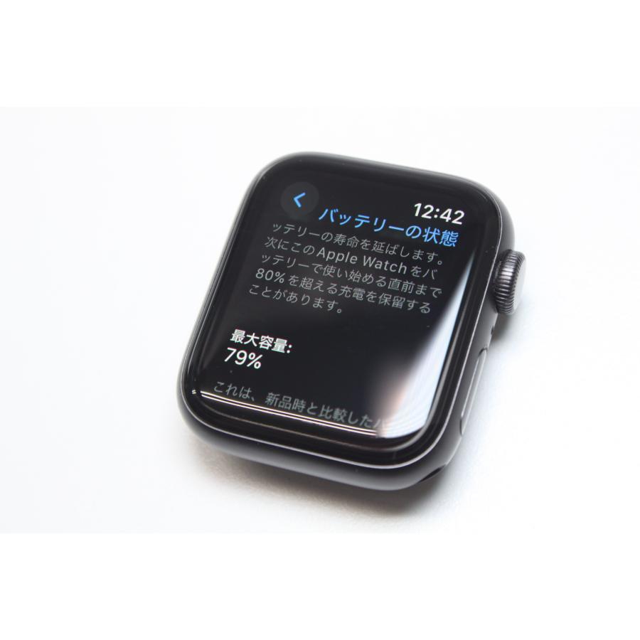 apple watch se(第一世代)  nike Apple Watch Nike SE GPS, 40mm Space Gray Aluminum Case with