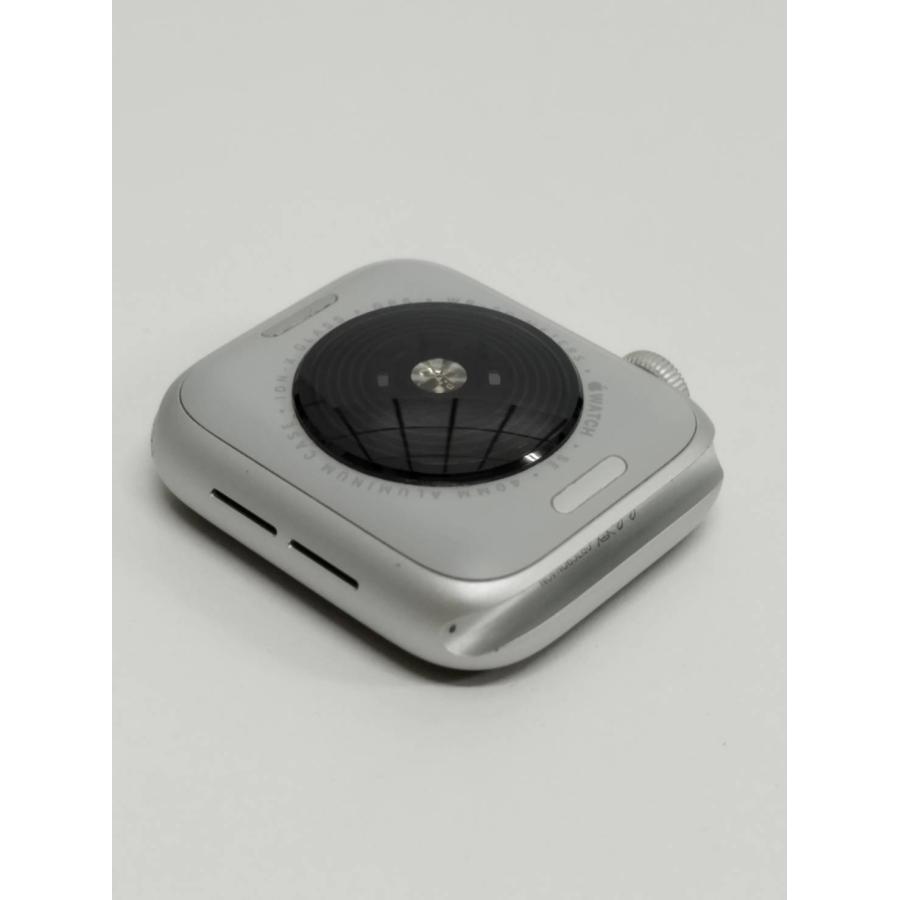 Apple Watch SE 第2世代/GPS/40mm/A2722/シルバー〈MNL93J/A〉 : 中古 