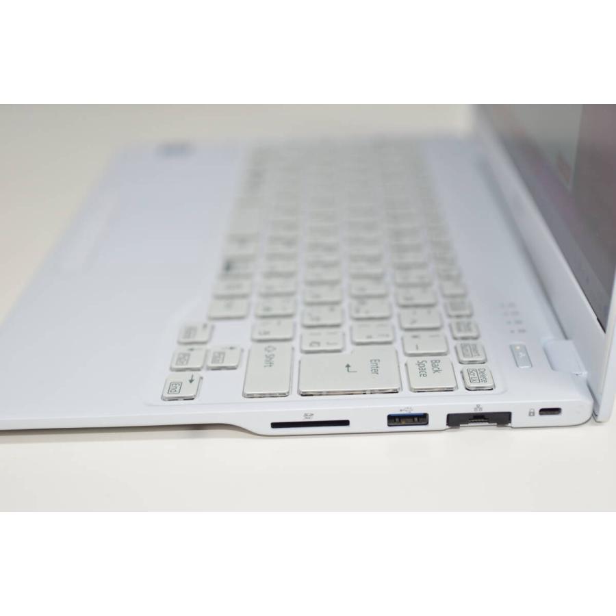 富士通 LIFEBOOK UH75/C3 ホワイト FMV LIFEBOOK UH75/C3 FMVU75C3W [アーバンホワイト]の製品画像 - 価格.com