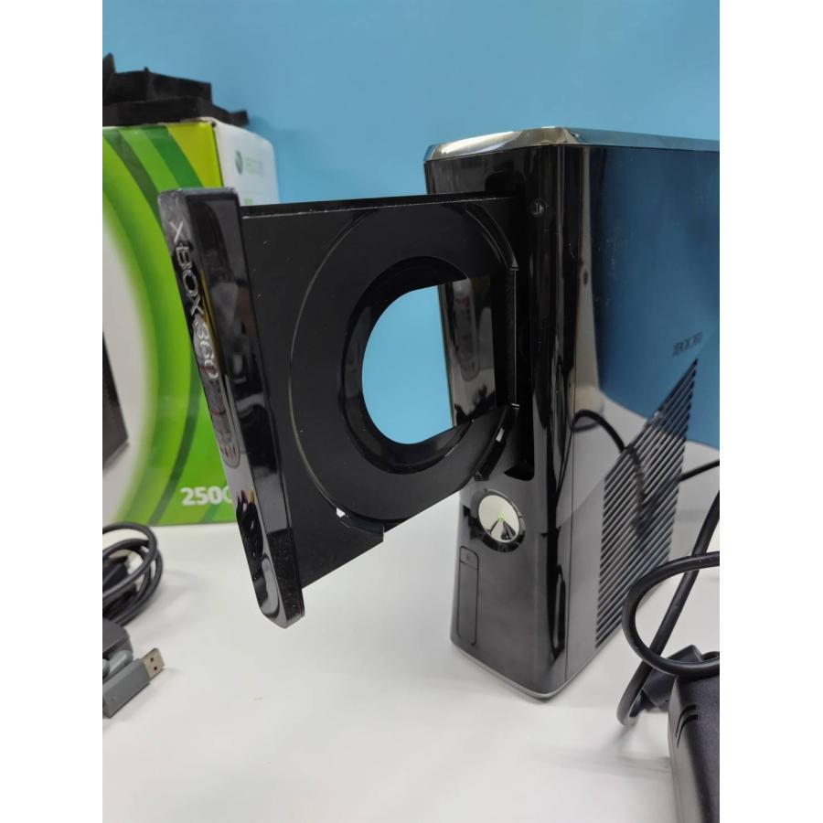 【現状品】XBOX 360 本体/250GB/RKH-00014/おまけソフト付 現状品】XBOX 360 本体/250GB/RKH-00014/おまけソフト付き！ : 中古