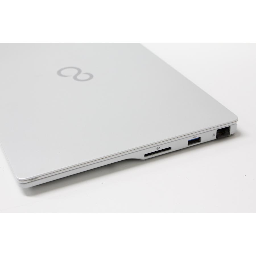 中古ノートPC】富士通〈LIFEBOOK UH08/E3〉Intel Core i7/SSD256GB 