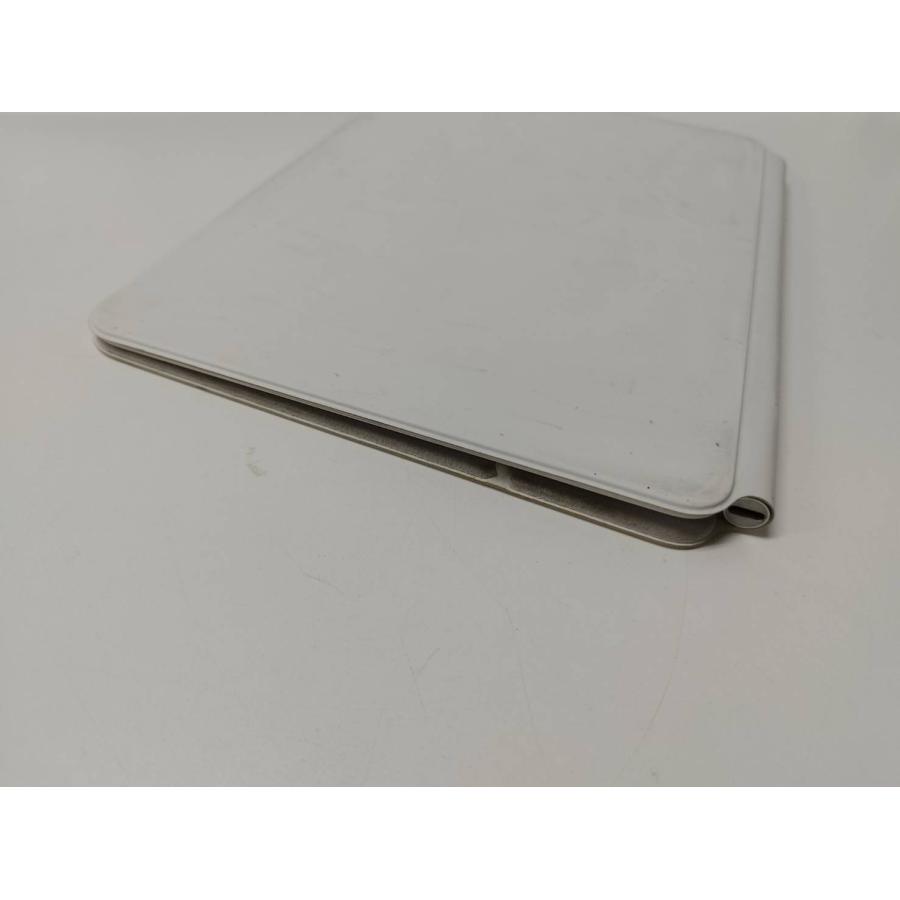 iPad Magic Keyboard/A2261/11インチ/日本語配列〈MJQJ3J/A〉 : 中古