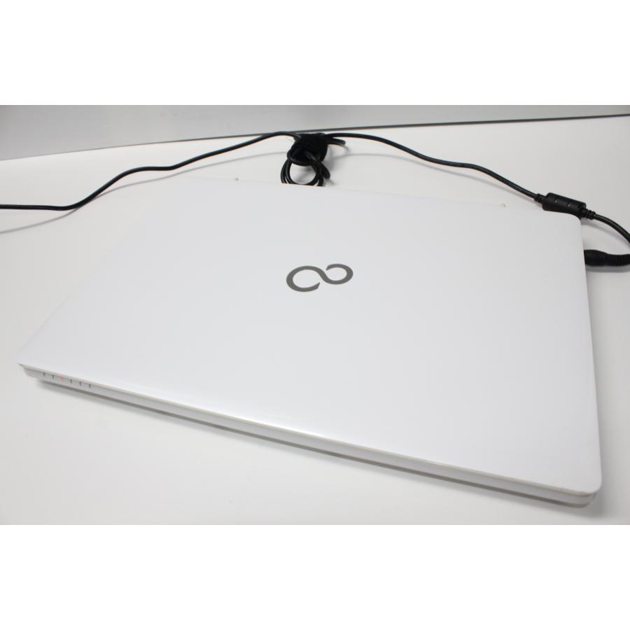 【中古ノートパソコン】富士通〈LIFEBOOK AH50/C3〉第7世代Core i7/SSD512GB/メモリ12GB/Windows11 (4) |  | 01