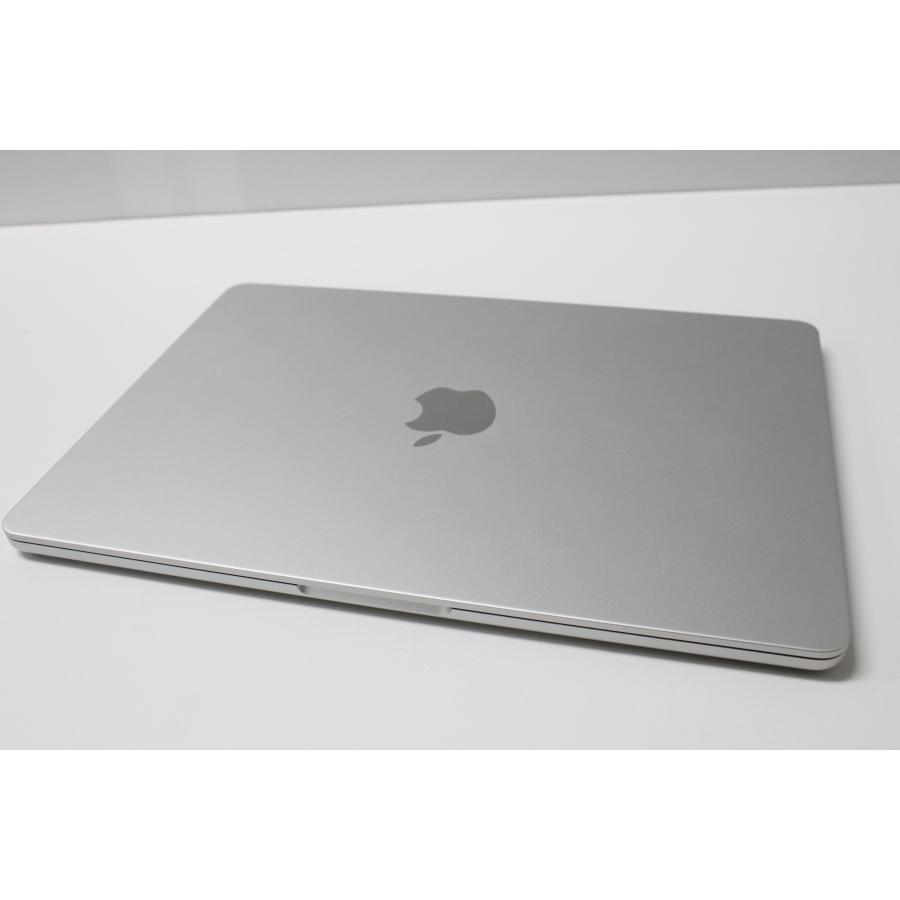 MacBook Air（M2,2022）256GB/8GB〈MLXY3J/A〉(6) : 中古