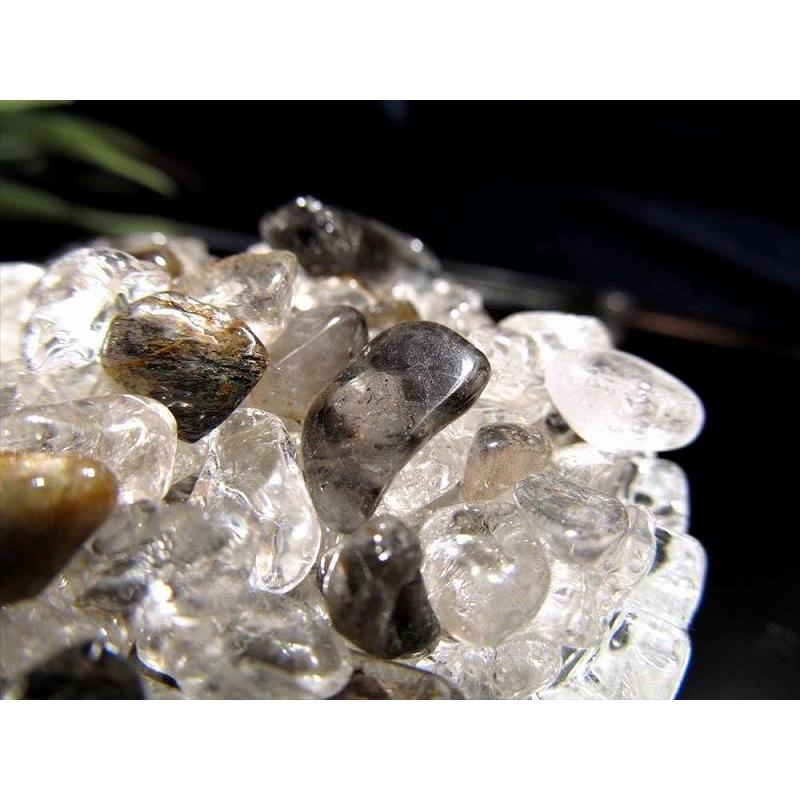 小粒タイプ エレスチャルクォーツ 骸骨水晶 さざれ 約100g入り 粒の大きさ約4mm-10mm エレスチャル 最強パワー 漆黒グラファイト サザレ石 ヒマラヤ産 sa-p | ブランド登録なし | 03