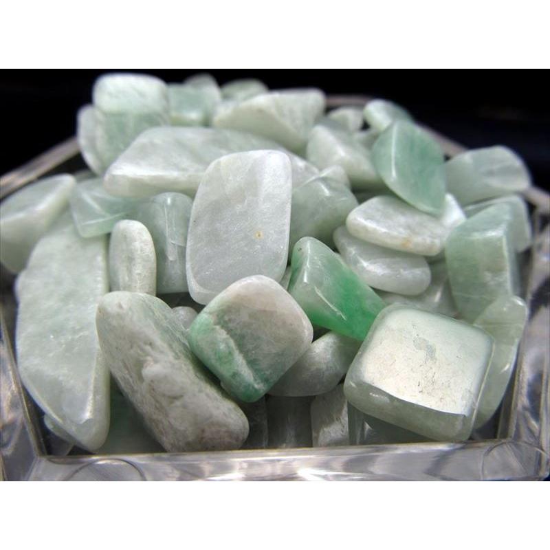 翡翠 ジェイド さざれ 200g 粒の大きさ約5mm-20mm サザレ ビルマ翡翠 古代より親しまれてきた東洋を代表する石 パワーストーン ミャンマー産 sa-p | ブランド登録なし