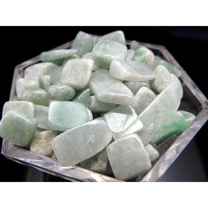 翡翠 ジェイド さざれ 200g 粒の大きさ約5mm-20mm サザレ ビルマ翡翠 古代より親しまれてきた東洋を代表する石 パワーストーン ミャンマー産 sa-p | ブランド登録なし | 03