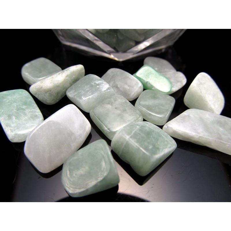 翡翠 ジェイド さざれ 200g 粒の大きさ約5mm-20mm サザレ ビルマ翡翠 古代より親しまれてきた東洋を代表する石 パワーストーン ミャンマー産 sa-p | ブランド登録なし | 04