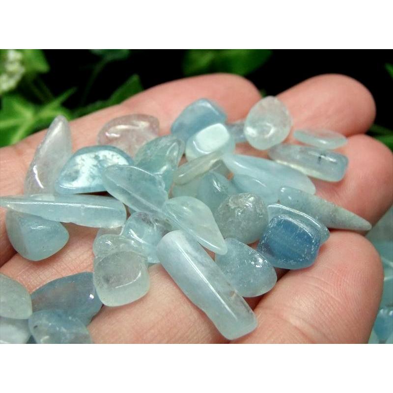 希少 アクアマリン（緑柱石）さざれ石 100g 約6mm-18mm