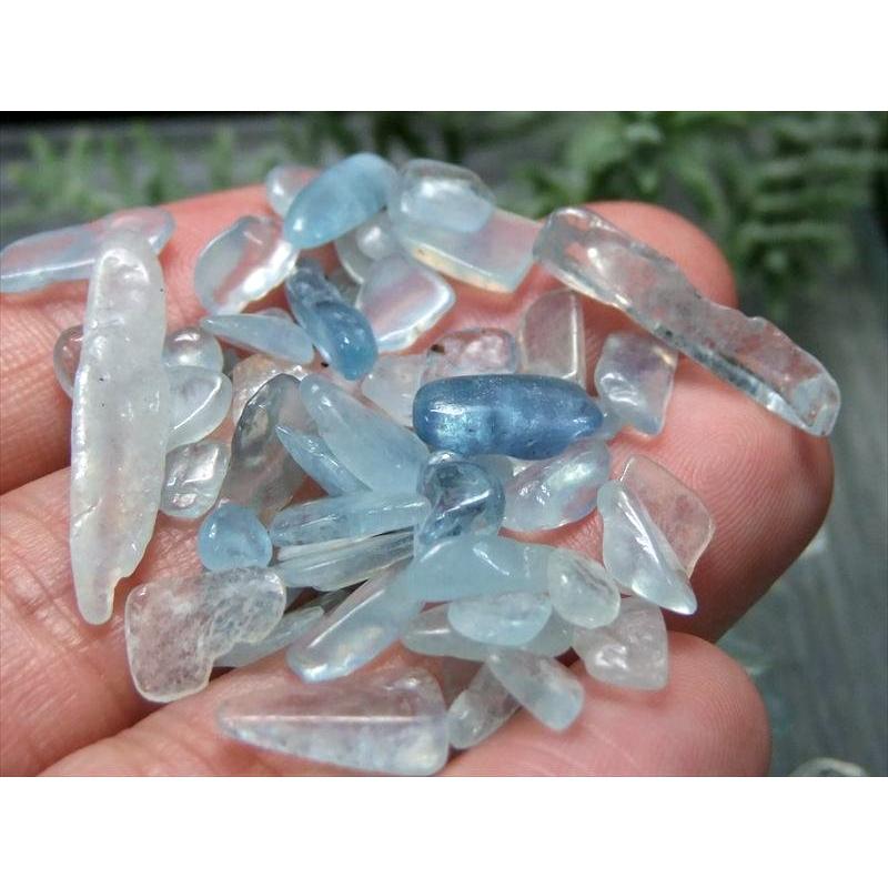 超透明タイプ アクアマリン さざれ石 100g 約5ミリ-14ミリ 限定あるだけ 希少 透明感バツグン 緑柱石 サザレ ブラジル産 sa-s パワーストーン | ブランド登録なし