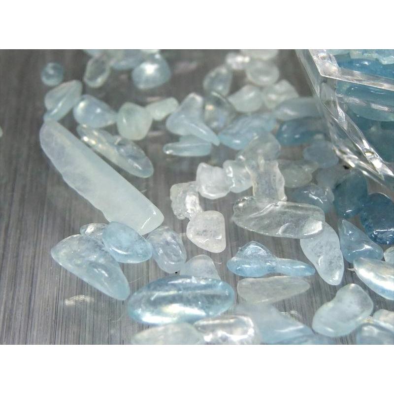 超透明タイプ アクアマリン さざれ石 100g 約5ミリ-14ミリ 限定あるだけ 希少 透明感バツグン 緑柱石 サザレ ブラジル産 sa-s パワーストーン | ブランド登録なし | 05