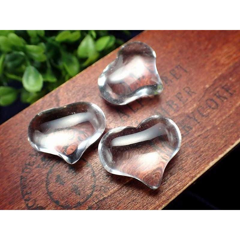 天然水晶 ハート型 タンブル 横25mm×縦21mm 1個売り ハート彫り