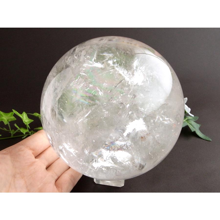 店頭展示中 全てを超える特大レインボー 巨大水晶丸玉 天然虹入り水晶