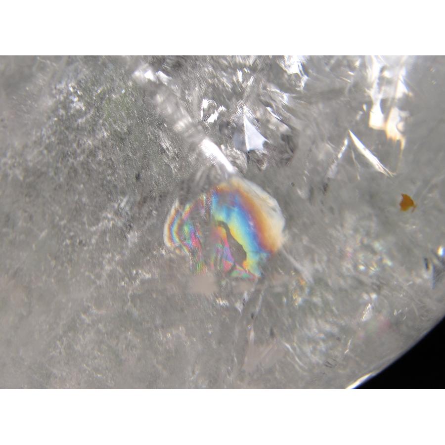 店頭展示中 全てを超える特大レインボー 巨大水晶丸玉 天然虹入り水晶 クリスタルスフィア 回転台座付き 重さ 3274g φ113mm すべての浄化と純粋さの象徴の画像