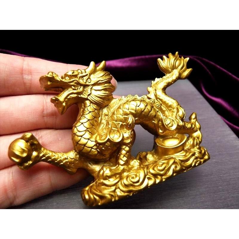 S 迫力満点 金龍モチーフ 玉持ち龍神(ドラゴン)置物 高さ約60mm 全長約100mm ディスプレイに パワーストーン | ブランド登録なし | 02