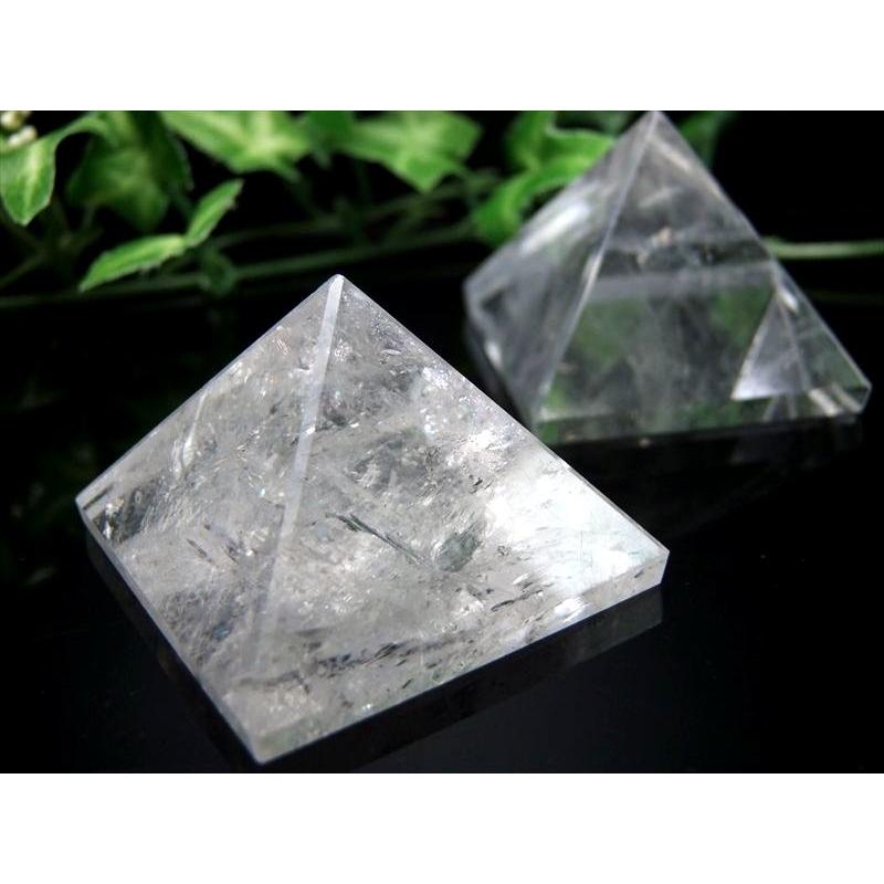 天然水晶 ピラミッド 置物 40g-50g 1個売り 天然クリスタル ナチュラルなクリア感 パワーを感じる結晶 パワフルなピラミッドパワー ブラジル産 ok-s | 開運 | 06
