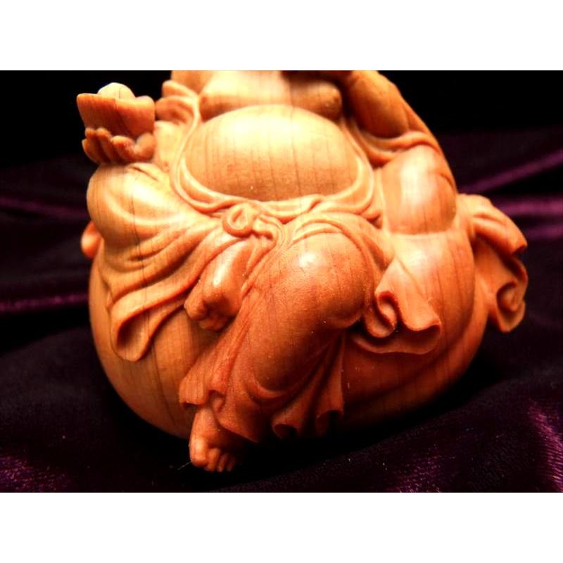 メノウの布袋様です。高さ26センチ、台座3.5.重さ7キロあり