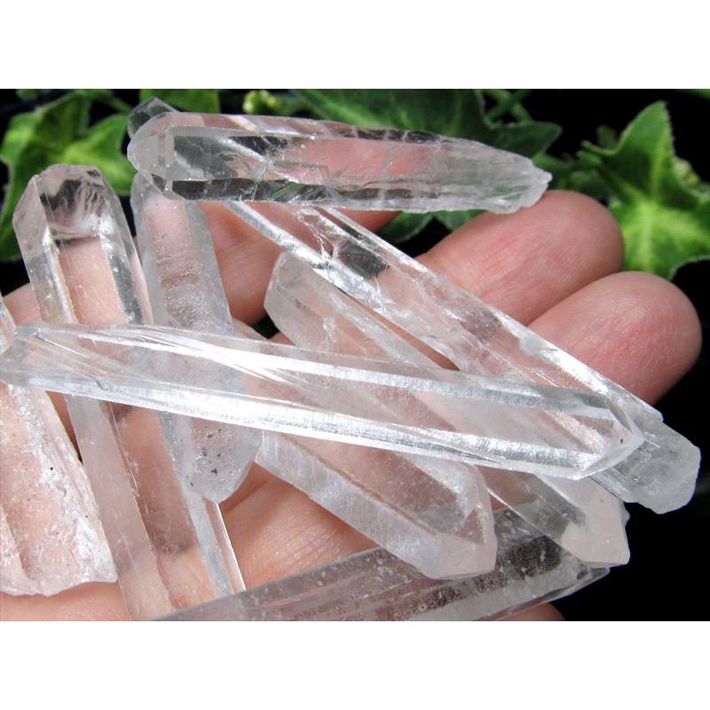 天然クリスタルポイント 詰め合わせ 200グラム入り 透明 激安 水晶結晶