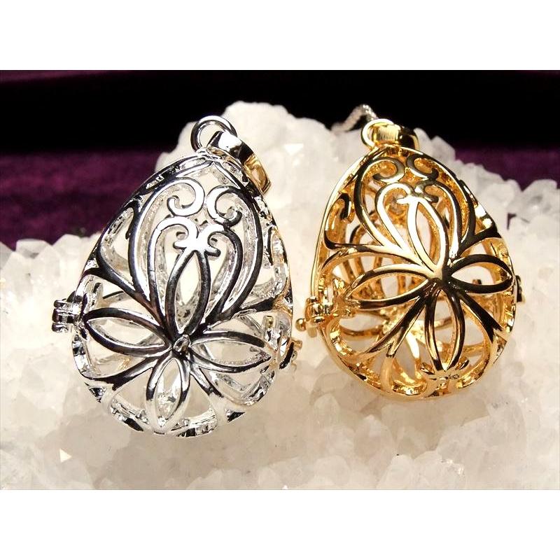 入れ替え可能 アラベスク模様 花唐草模様 ケージ型 ストーン入れ替えペンダント 約16mmまでの天然石が入ります 上品