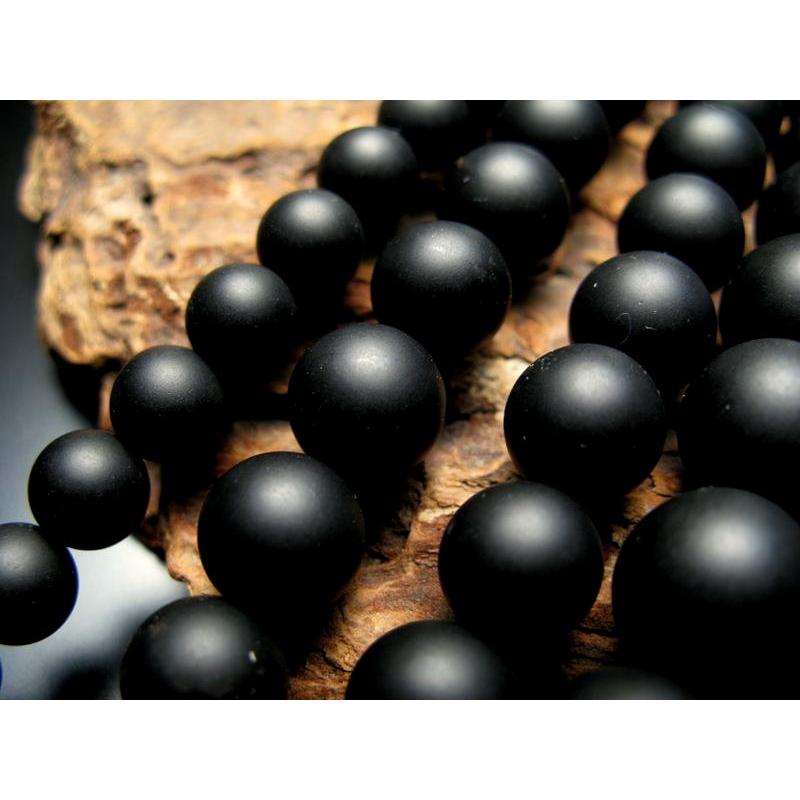 激安宣言 つや消しマット 一連破格 約6mm珠 ブラックオニキス つや消しブラック 約37-39cm 極上 天然石 ビーズ パワーストーン ブラジル産 geki rn-s | ブランド登録なし