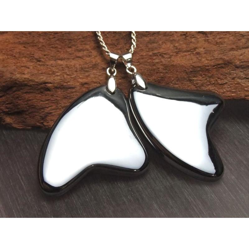 テラヘルツ鉱石 かっさ ハート型 フィン型 ペンダントトップ 縦約41mm 重さ約10g 1個売り つやつや光沢 話題の 高純度 テラヘルツ 鉱石 2026年 | ブランド登録なし | 03