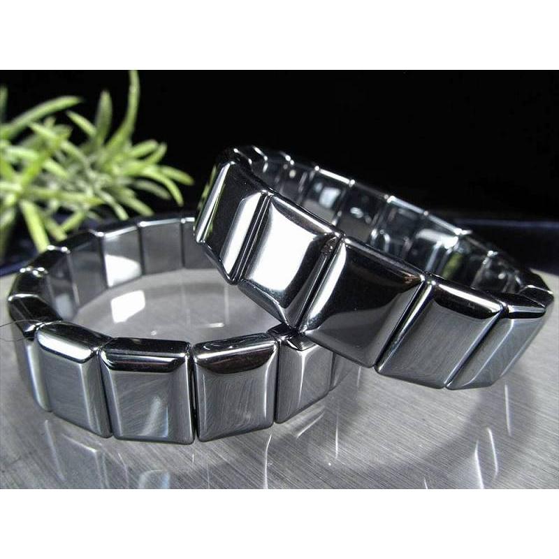 テラヘルツバングルブレスレット17センチです テラヘルツ鉱石 バングルブレスレット Sサイズ W=16mm×17珠 プレート