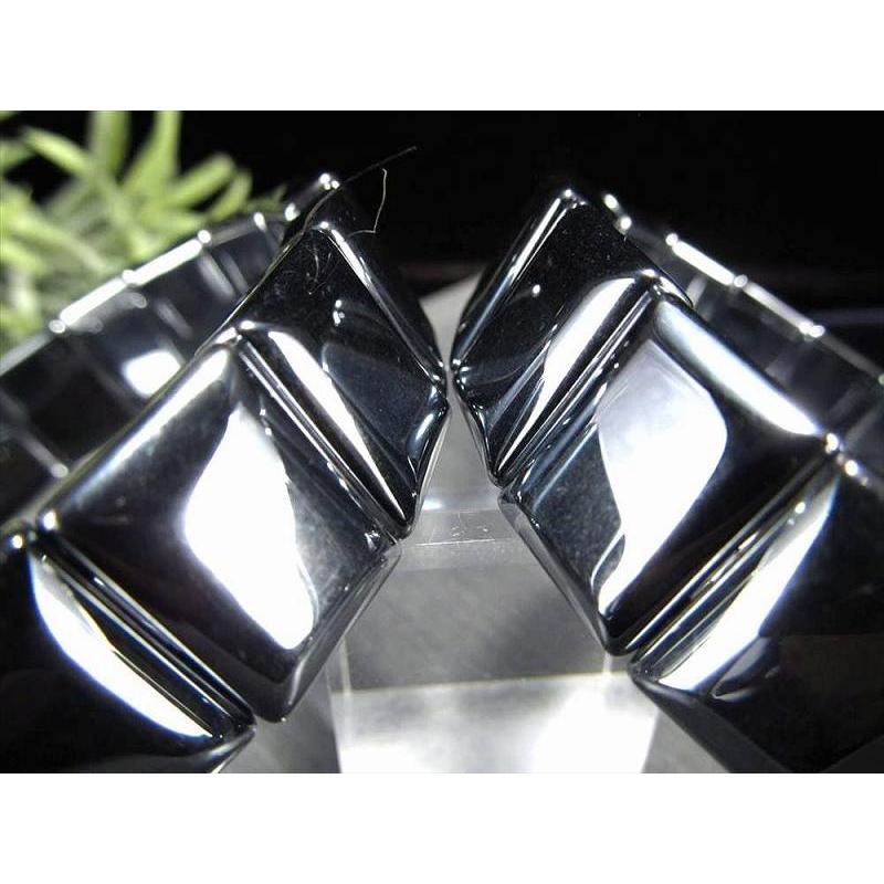 テラヘルツ鉱石 バングルブレスレット Sサイズ W=16mm×17珠 プレート