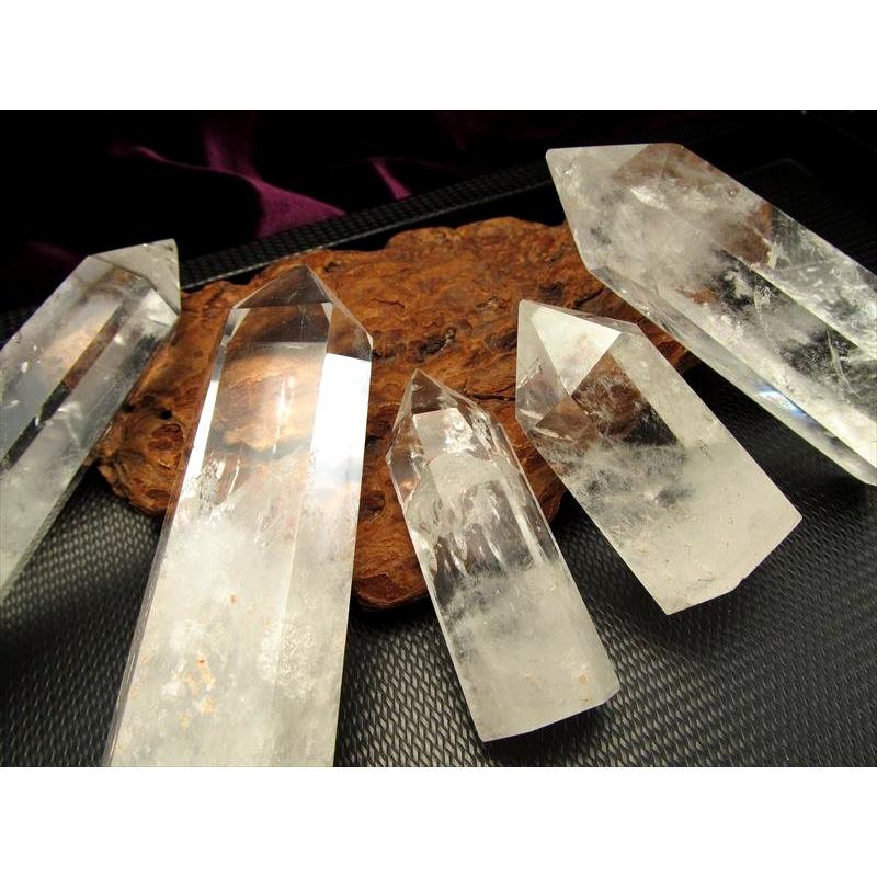 天然透明 水晶ポイント 六角柱 130グラム-140グラム 透明感抜群 手ごろ