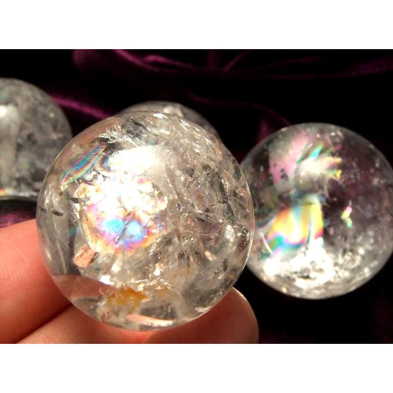 天然虹入り 水晶 丸玉 直径40mm-42mm すべての浄化と純粋さの象徴 お守りにも レインボークォーツ丸玉 ブラジル産 ma-s パワーストーン | 開運 | 03