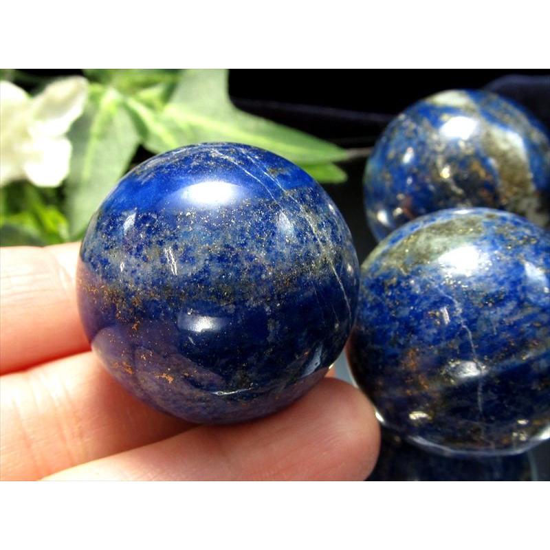 小サイズ ラピスラズリ 丸玉 直径約30mm前後 1個売り つやつや光沢のある紺色 邪気を払い幸運を呼び寄せる聖なる石 12月の誕生石 アフガニスタン産 ma-s | ブランド登録なし