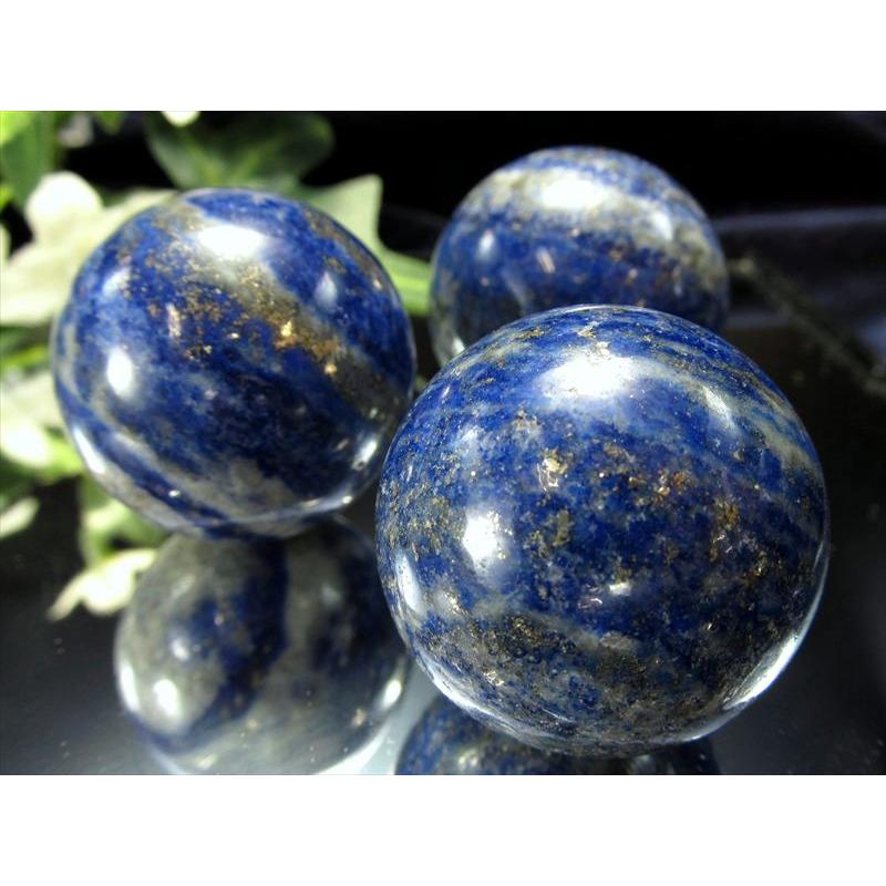 小サイズ ラピスラズリ 丸玉 直径約30mm前後 1個売り つやつや光沢のある紺色 邪気を払い幸運を呼び寄せる聖なる石 12月の誕生石 アフガニスタン産 ma-s | ブランド登録なし | 01