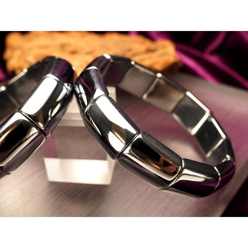 テラヘルツ鉱石 バングル ブレスレット 幅約11-12mm 内径約16.5cm つやつや鏡面仕上げ ハーフラウンドタイプ 話題の 高純度 テラヘルツ 鉱石 2020年 | ブランド登録なし | 01
