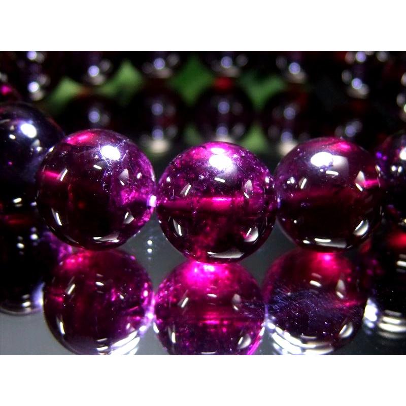 大珠 透かせばワインレッドパープル 4A ロードライトガーネット ブレスレット 12.5mm-13mm×25珠 魅惑のワインレッドカラー 真実の愛の石の画像