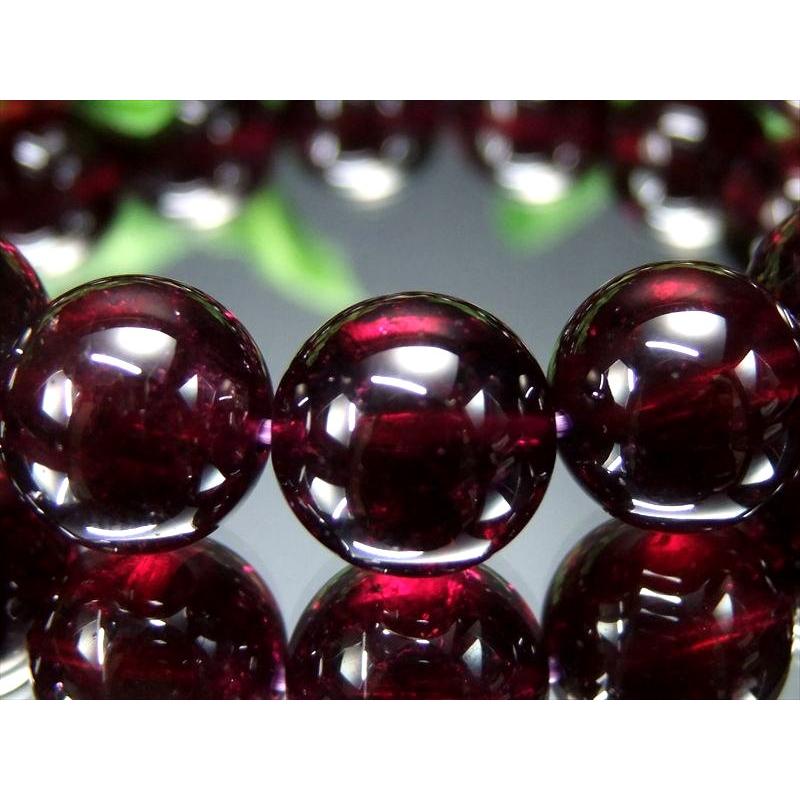大珠 透かせばワインレッドパープル 4A ロードライトガーネット ブレスレット 12.5mm-13mm×25珠 魅惑のワインレッドカラー 真実の愛の石の画像