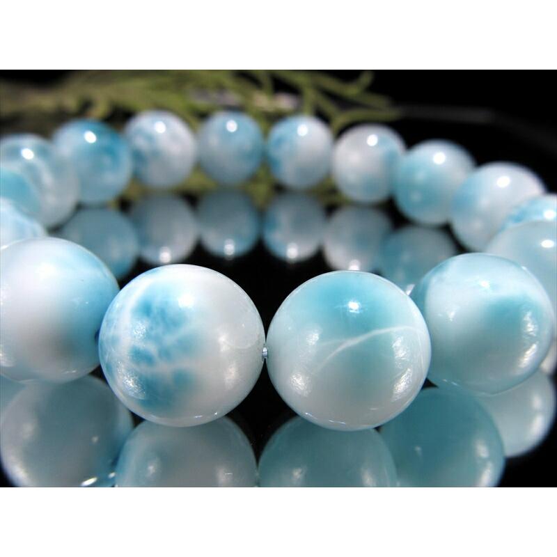 店頭展示中 3A+ ラリマー ブルーペクトライト ブレスレット 12.5mm-13mm×16珠 波模様 絶妙なブルー&ホワイトカラー 愛と平和の石 カリブ海の宝石 一点ものの画像
