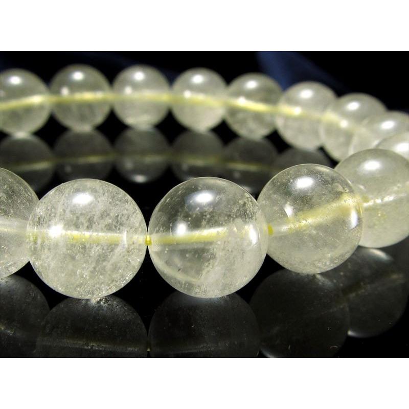 爽やかなイエローホワイト リビアングラス ブレスレット 9.5mm×22珠