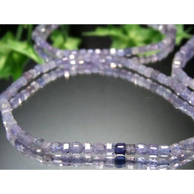 タンザナイト キューブカット ブレスレット 約3mm-3.5mm 合わせやすい 