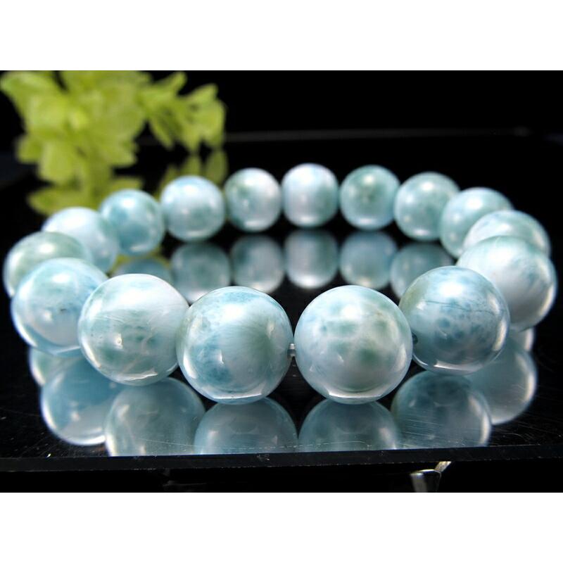 店頭展示中 3A ラリマー ブレスレット 12.5mm-13mm × 16珠 曹灰針石 愛と平和の石 カリブ海の宝石 一点もの ドミニカ共和国産 パワーストーンの画像