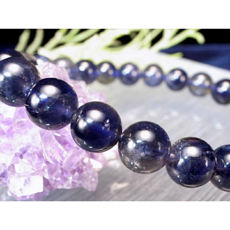 ブレスレット アイオライト 神秘的カラーチェンジ コーディエライト/菫青石 きんせい石 8.5mm-9mm×22珠 夢や目標へ導く石 一点物 スリランカ産の画像