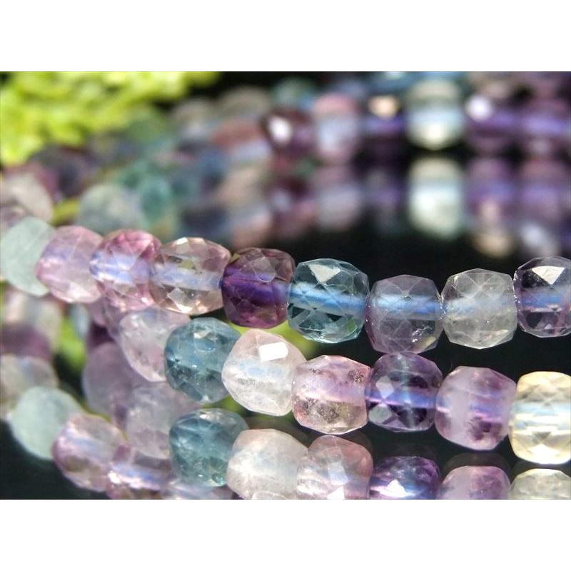 マルチカラーフローライト キューブカット ブレスレット 幅約5mm-5.5mm