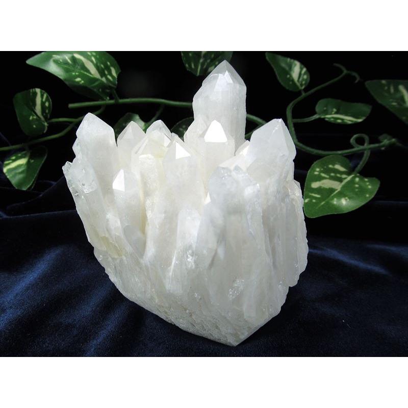 癒やされました！ 水晶クラスター 大きなポイント 原石好き 天然石